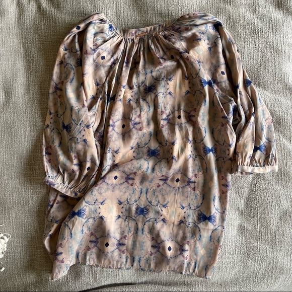 Cali Dreaming Moroccan Top, Size Large, 100% Silk - Picture 5 of 8